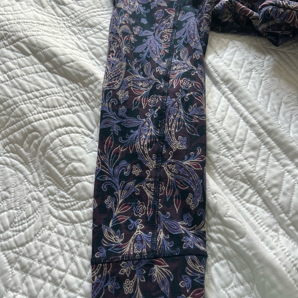 XPS J. Jill Fit Paisley Print dress in Purple and Blue and black prints. - Picture 4 of 10